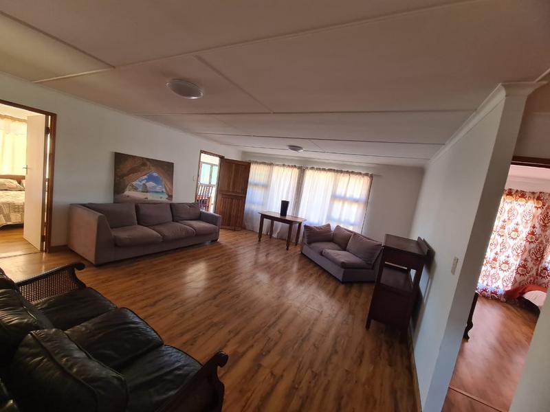 6 Bedroom Property for Sale in Reebok Western Cape